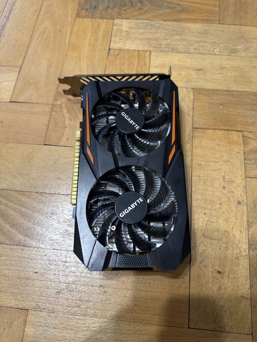 1050ti видеокарта ТОП състояние