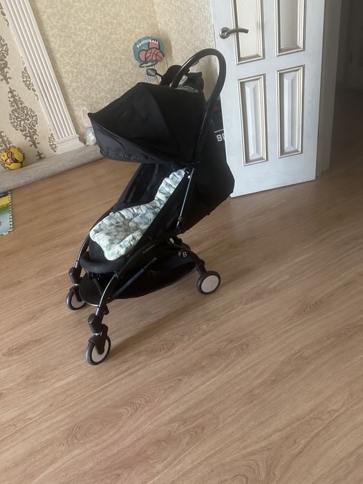 Коляска летняя,очень вместительная