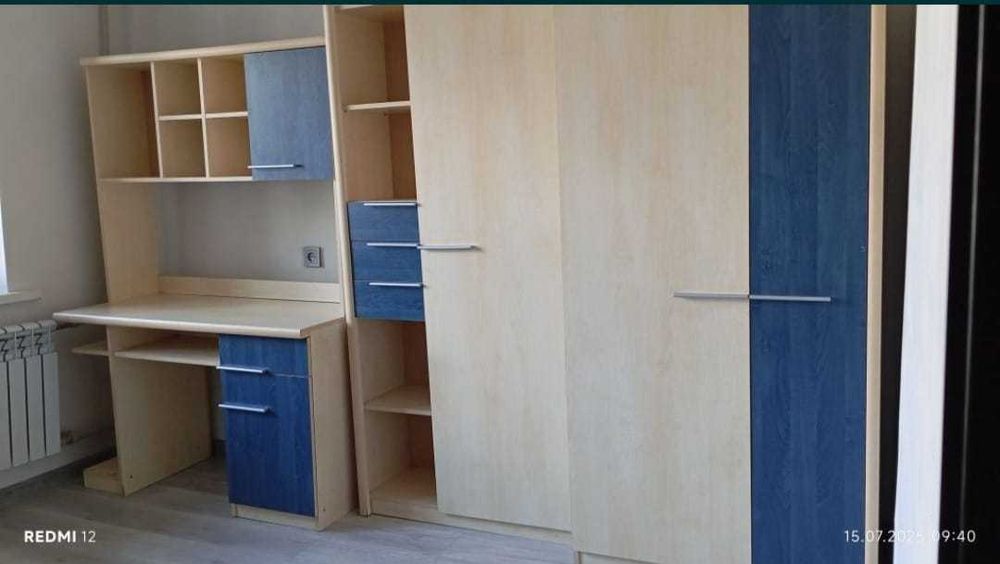 Подростковая стенка