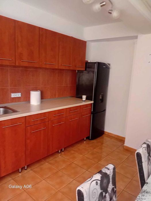 Închiriez apartament cu 2 camere decomandat Râmnicu Vâlcea