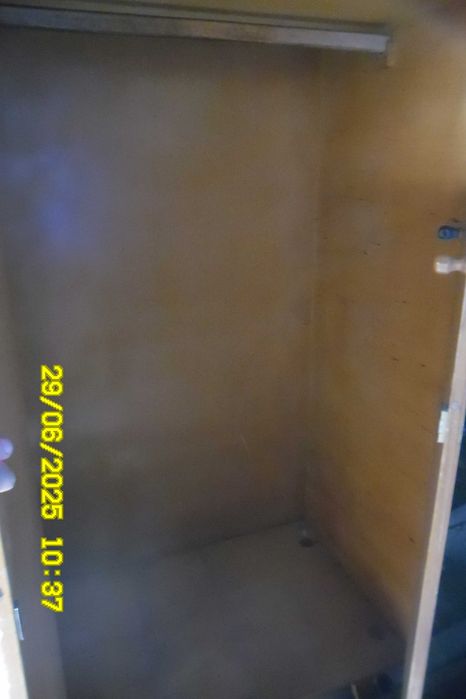 Продам шкаф не дорого.