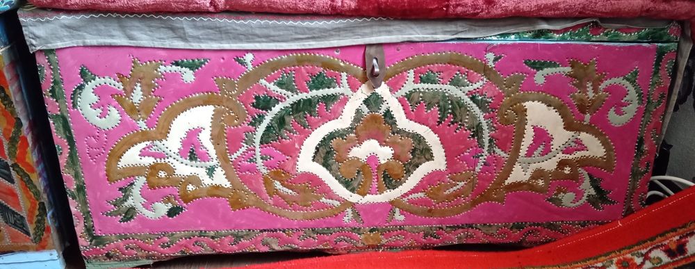 Ески буюмлар сотилади арзон нархларда