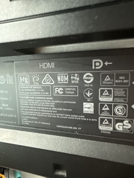 Монитор LED Lenovo 59 см