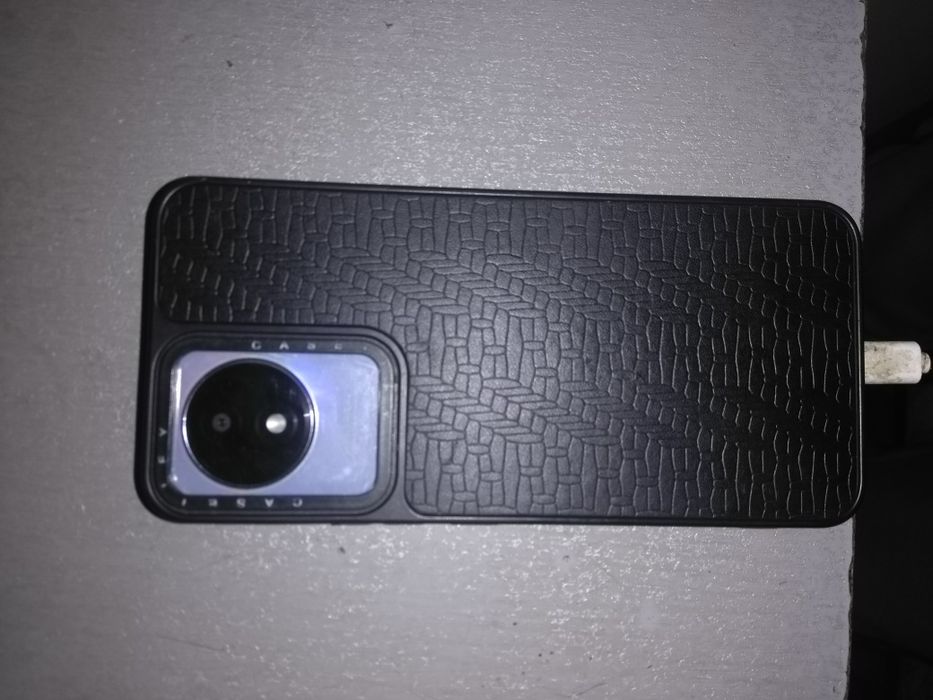 Продам телефон Vivo