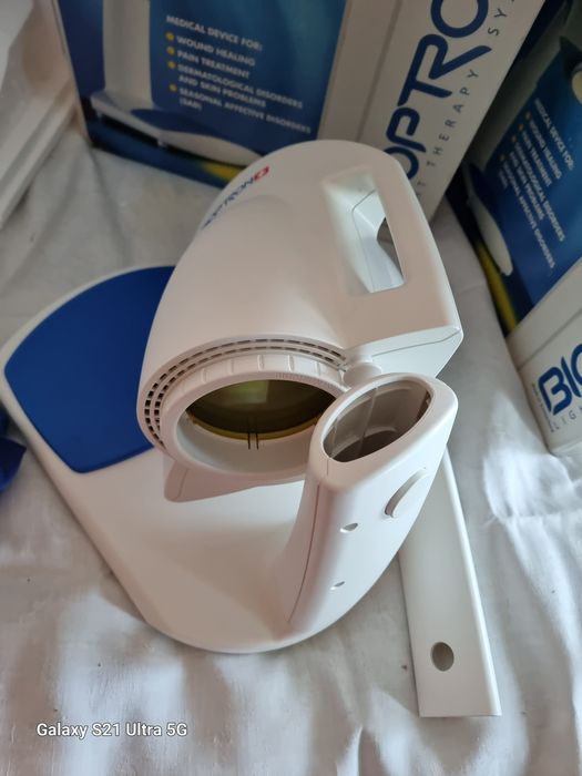Bioptron Pro.1 cu suport de masă și set 7 lentile color therapy