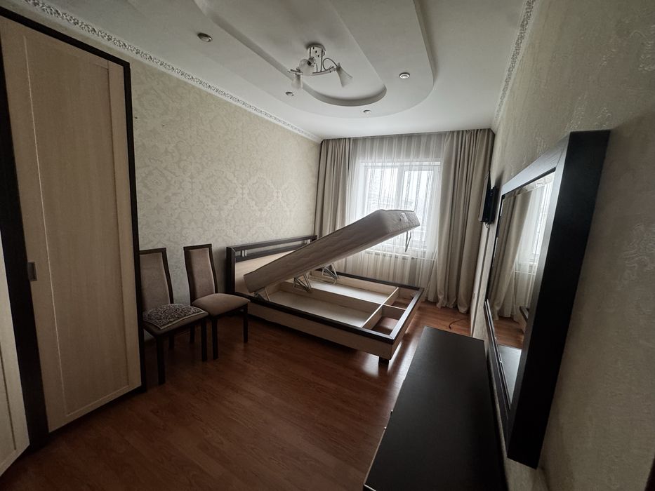 Спальний гарнитур, в отличном состоянии