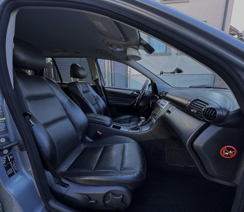 Vând Mercedes C220 CDI Avantgarde, facelift, inmatriculat, impecabil!