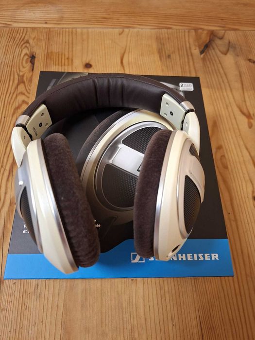 Casti Sennheiser HD 599