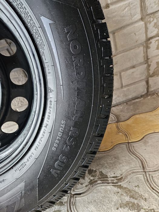 Шина с диском. Колпаки