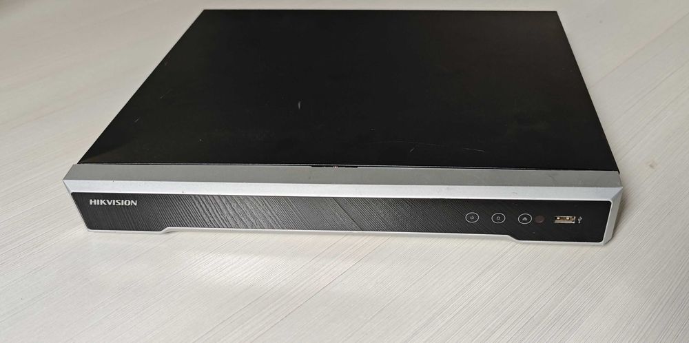 8 канален 4K NVR Hikvision DS-7608NI-I2