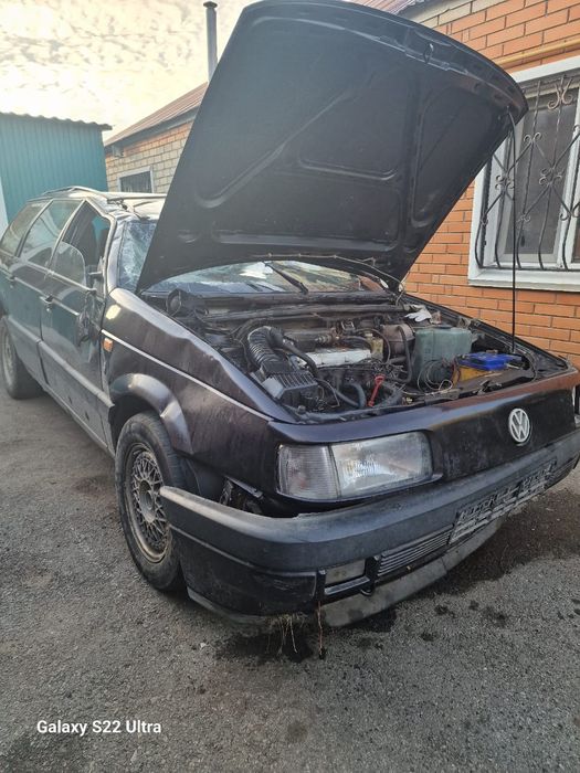 В разборе Volkswagen Passat B3 универсал