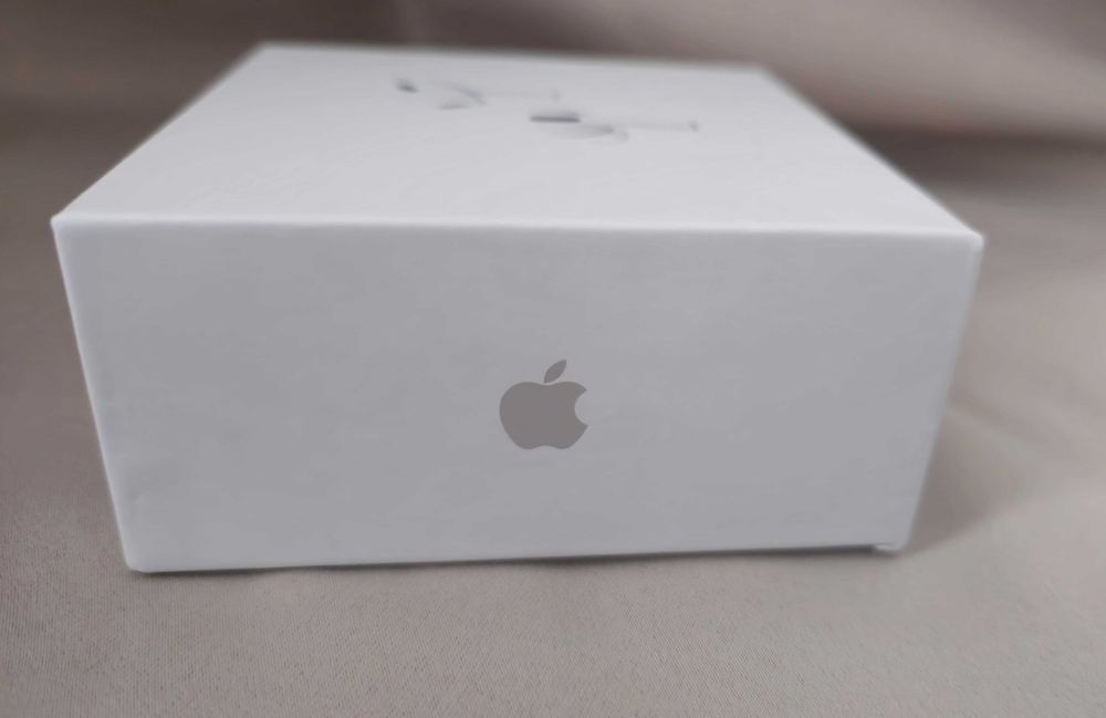 Căști wireless AirPods Pro a doua generație. Căștile sunt noi sigilate