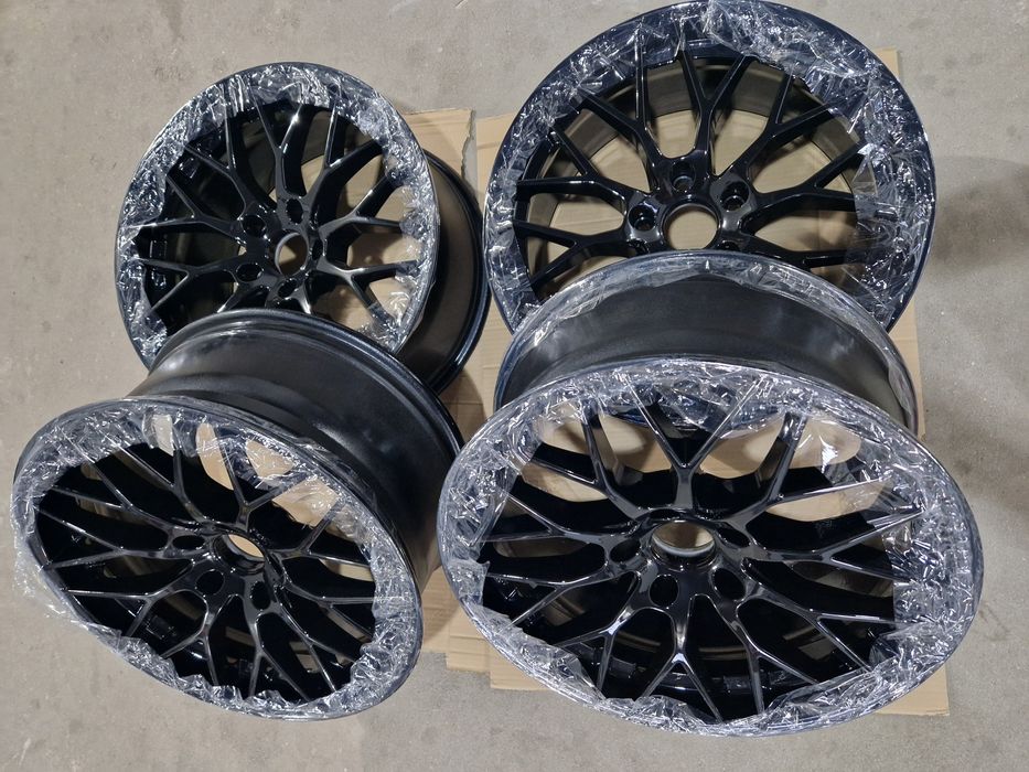 Jante aliaj R19 AEZ și 4 anvelope Pirelli runflat sh 245 40 19 cadou