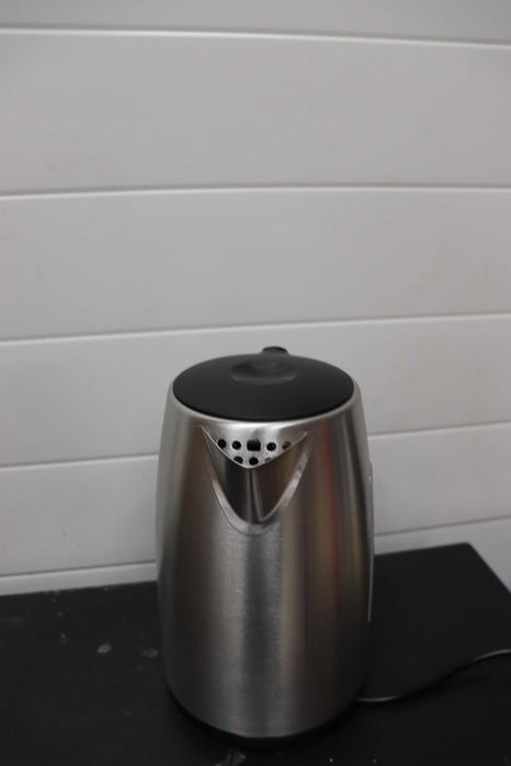 Кана Midea MKE17M1ADS от неръждаема стомана, 1.7 л, без BPA, 2200W