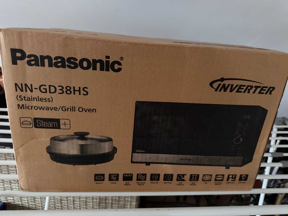 Cuptor cu microunde Panasonic NN-GD38HS, 23L, 1800W, Negru - SIGILAT
