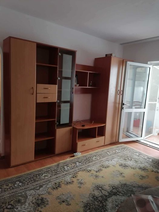 ofer spre inchiriere ap 2 camere semidecomandat