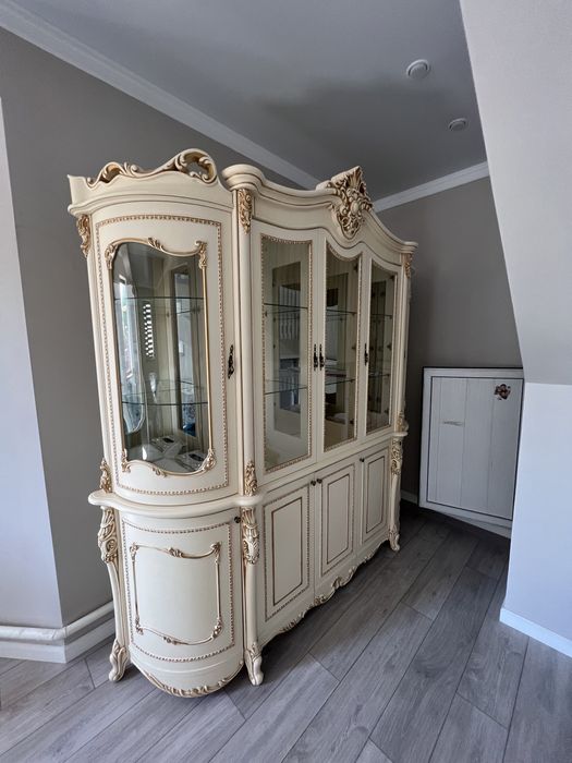 Горка для гостиной