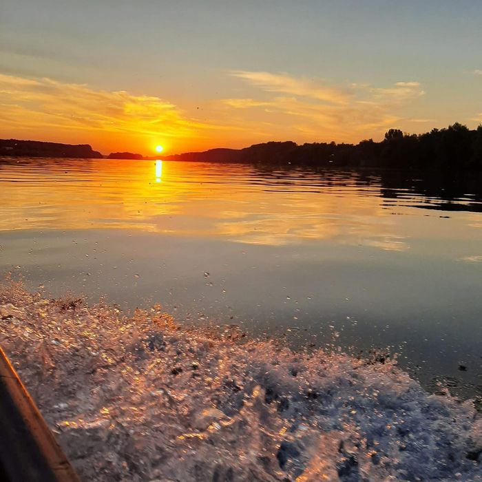 Închiriez căsuțe de vacanță in Delta