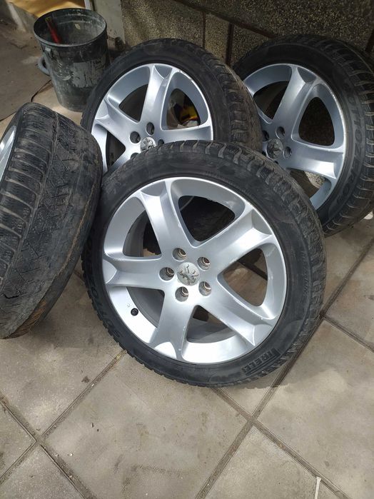 Зимни гуми 17 цол. 12 брой /16 цол 4 брой/ 15 цол 4 брой. 14 цол 4 бр