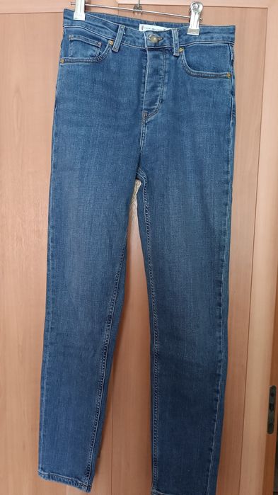 Джинсы куплены в Меге