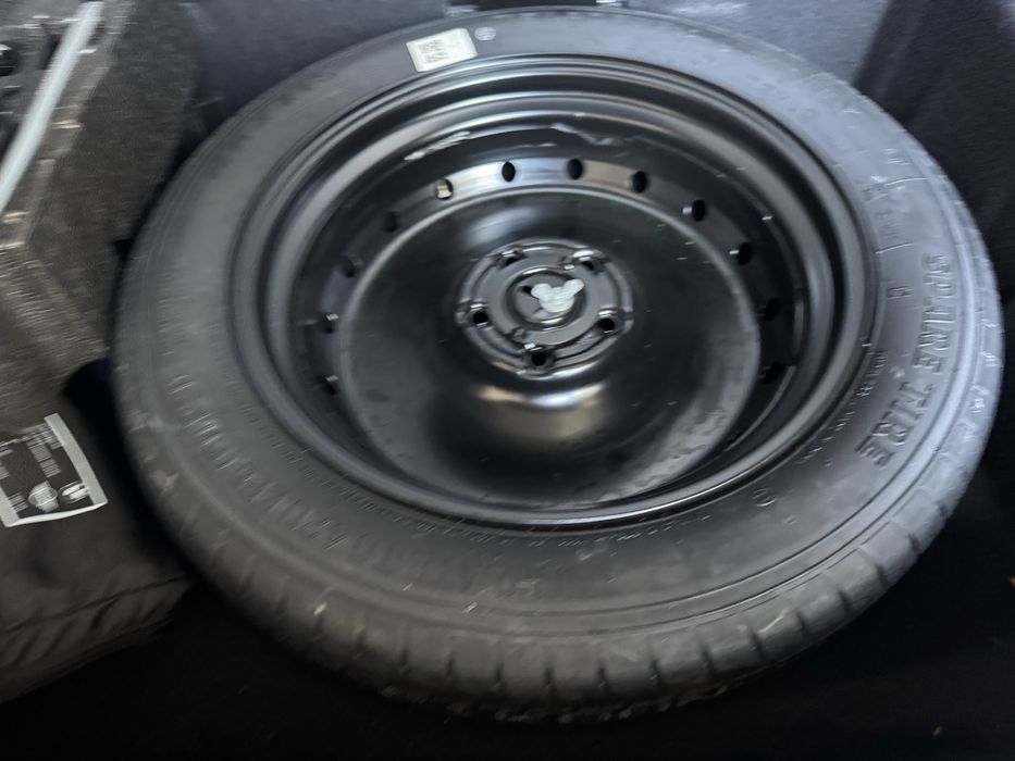 Резервна гума за бмв у11 у12 х1 х2  2023г