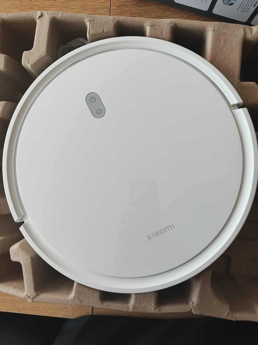 Прахосмукачка робот Xiaomi Mi Robot Vacuum E10 White