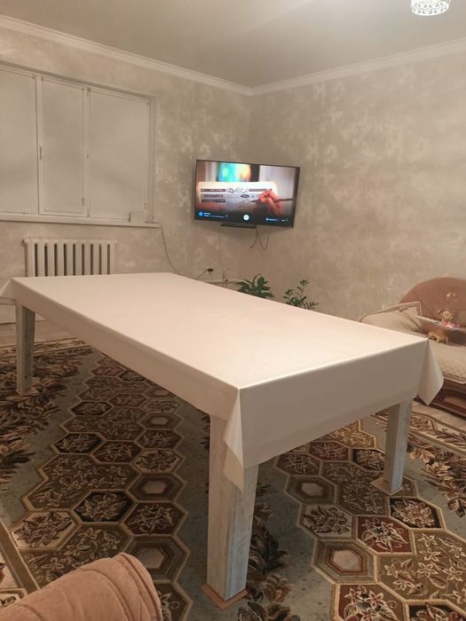 Продам стол огромный
