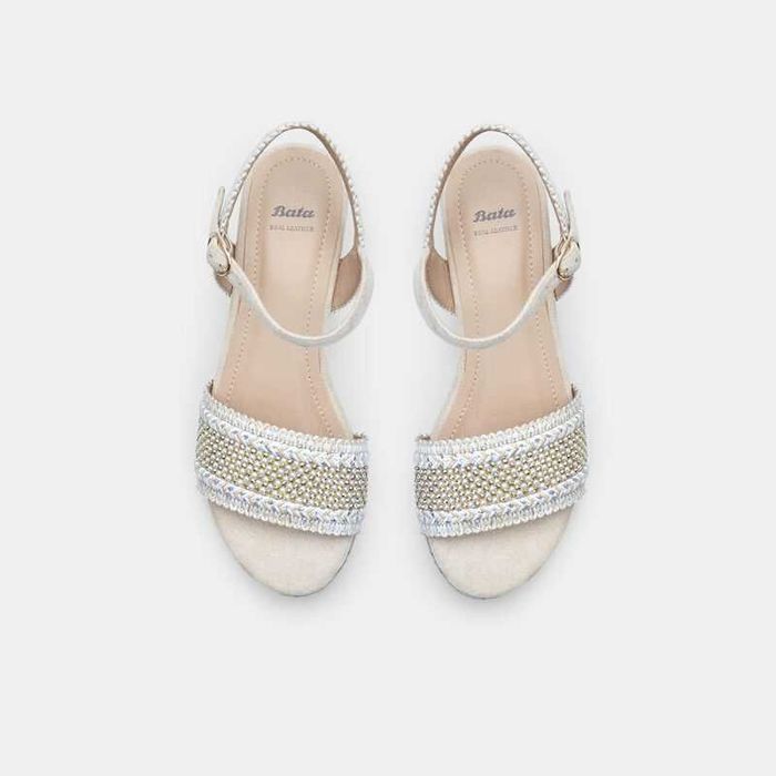 Дамски сандали на платформа BATA