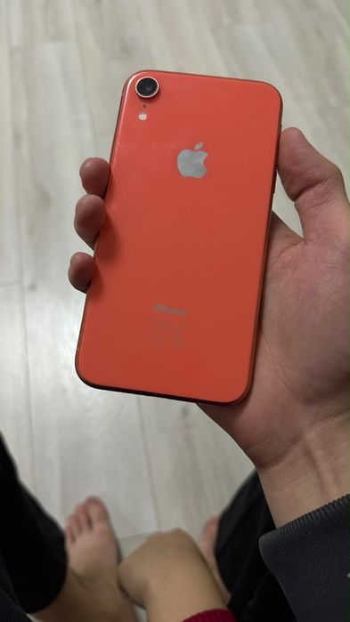Продам Iphone XR