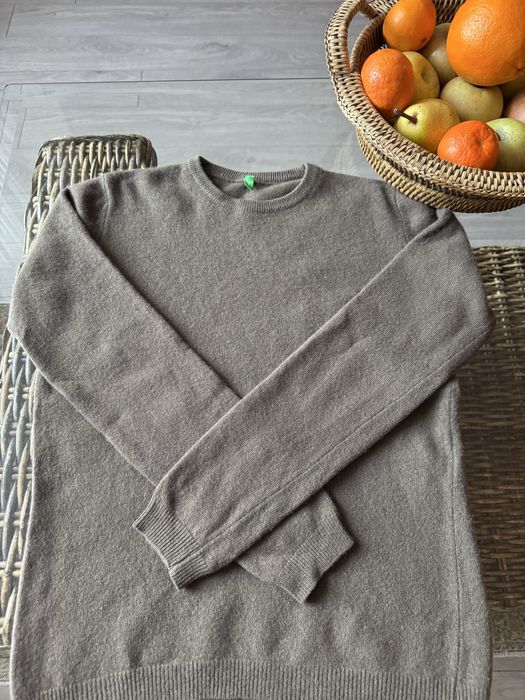 Пуловер Beneton 100% вълна XS