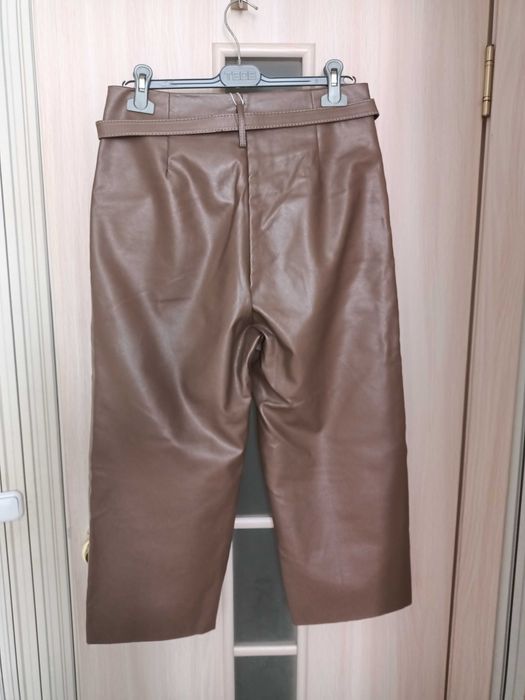 Кожаные штаны, брюки, кюлоты