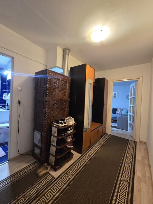 Apartament renovat cu 2 camere – cartierul Bucin
