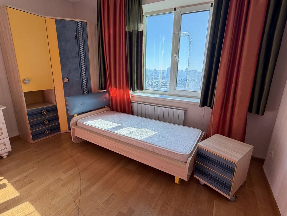 Продам подростковый детский  гарнитур