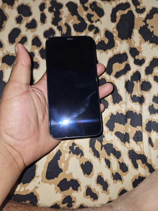 Vand/schimb iphone 12