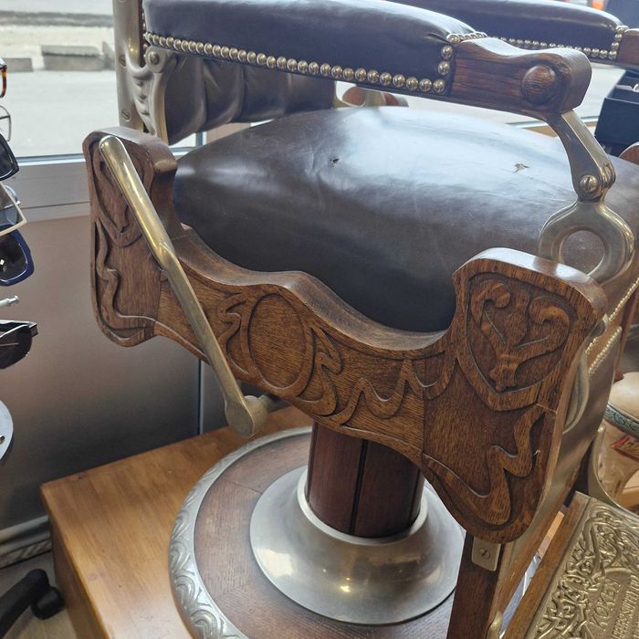 Liquid Money vinde - Scaun frizerie vintage Koken “Congress One-Lever”