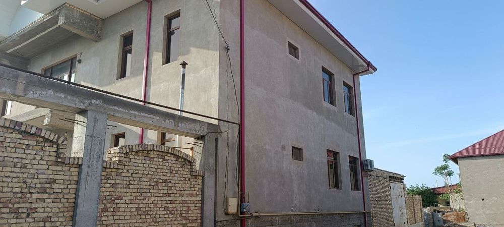 Kvartira sotiladi 2 xonali