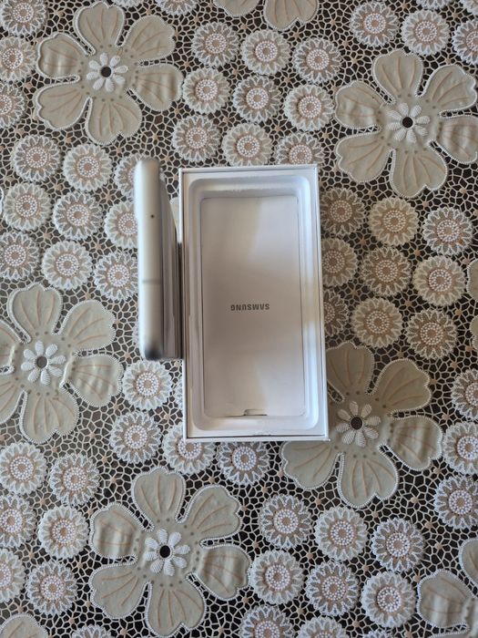 Samsung s21 fe отличен