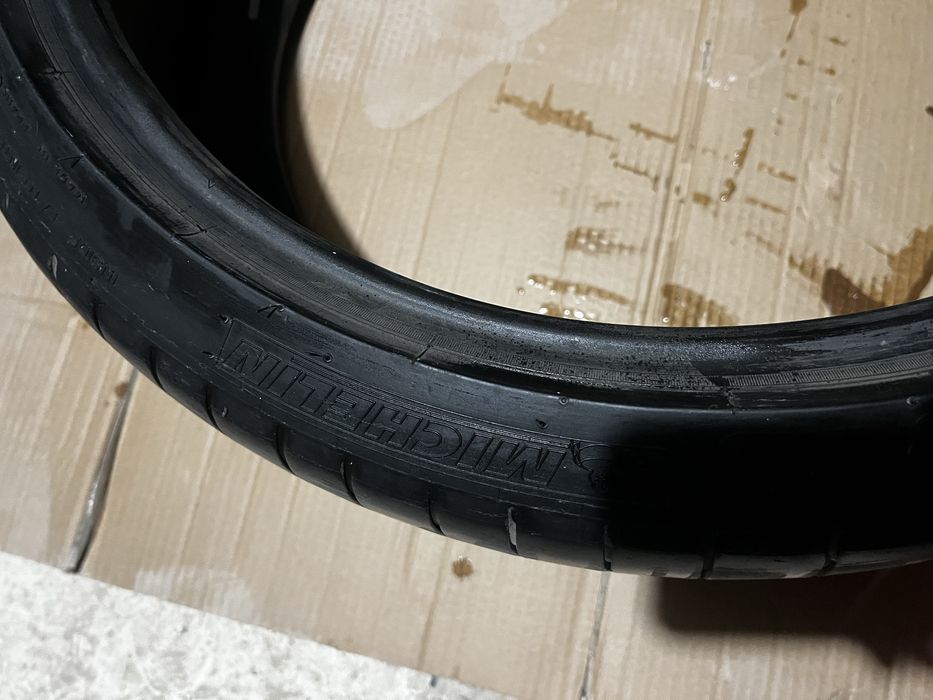 2 покрышки на бмв семерки