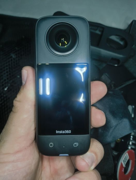 Insta 360 X3 nou