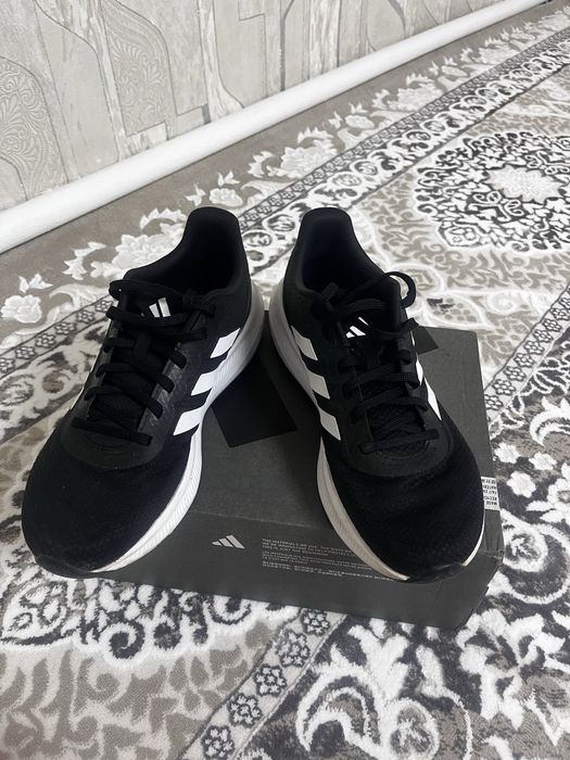 Продам крооссовки