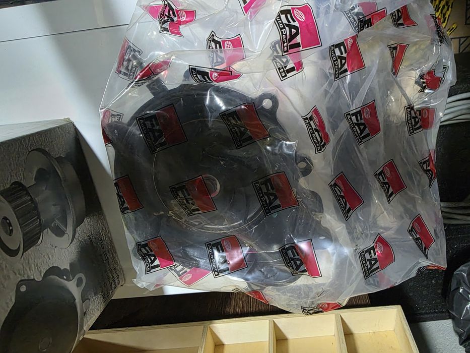 Vand pompa de apa noua