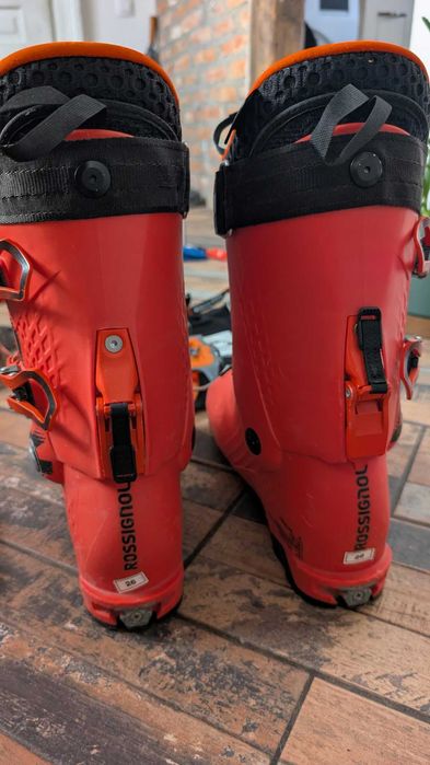 Kit avalansa ortovox, ham escalada, coltari automati,clapari rossignol