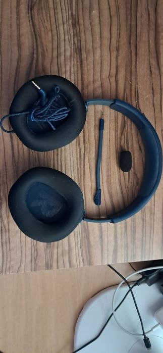 Слушалки JBL quantum