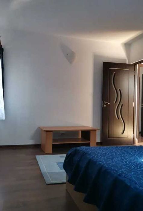 Дава се под наем Тристаен апартамент в Пловдив, Изгрев - 81 кв.м за 341.7 € - Снимка #2