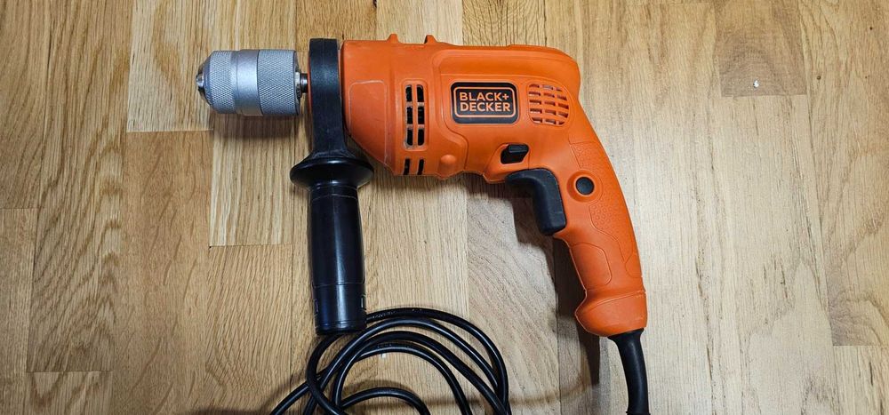 ударна бормашина BLACK & DECKER, 500W, 13мм, с битове и свредла
