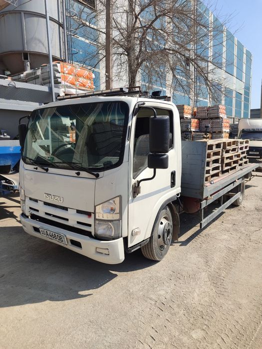 Isuzu Evakuvator
