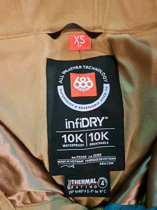 Екипировка за сноуборд/ски: