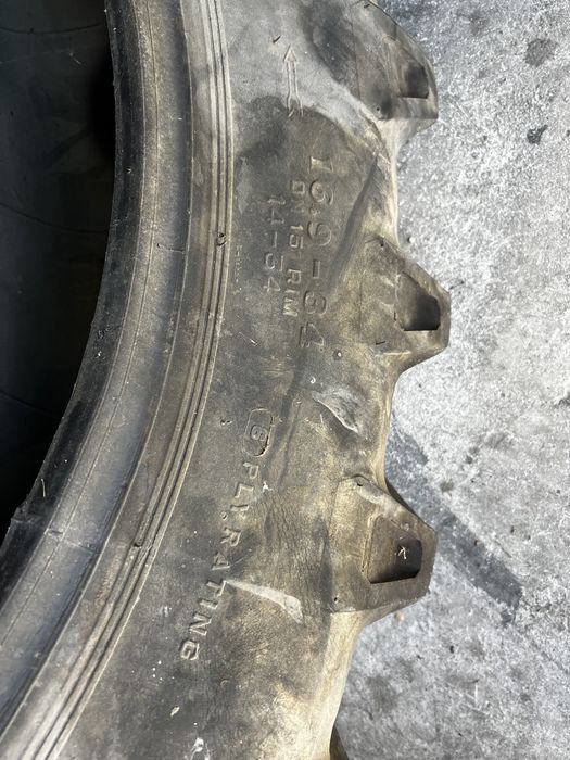 1 anvelopa 16.9 R34 , 420/85/R34 , Vredestein , foarte buna !