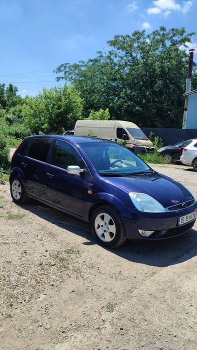 Ford Fiesta 1.4 Benzină, 2002, 240.000 km – AC funcțional, întreținută