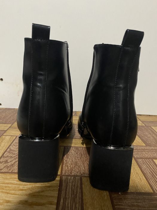 Продам ботильоны натур кожа